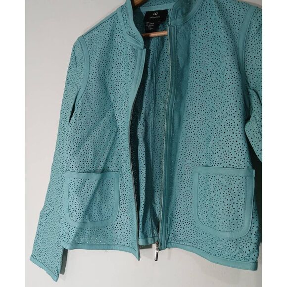 DD collection womens medium Sz 8 pistachio foam green perforated leather jacket - Picture 2 of 6